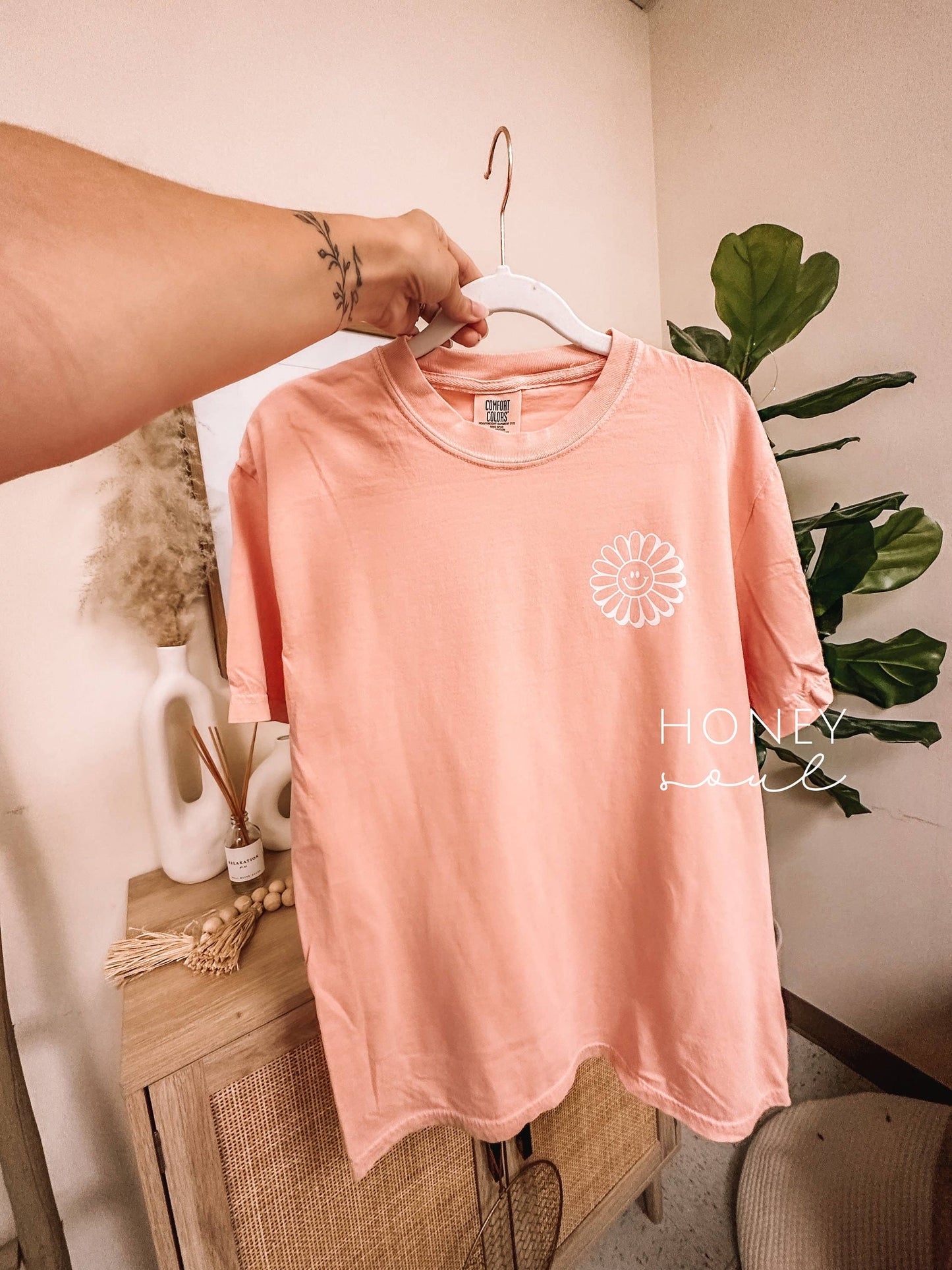 Turn Your Worries Into Prayers Graphic Tee