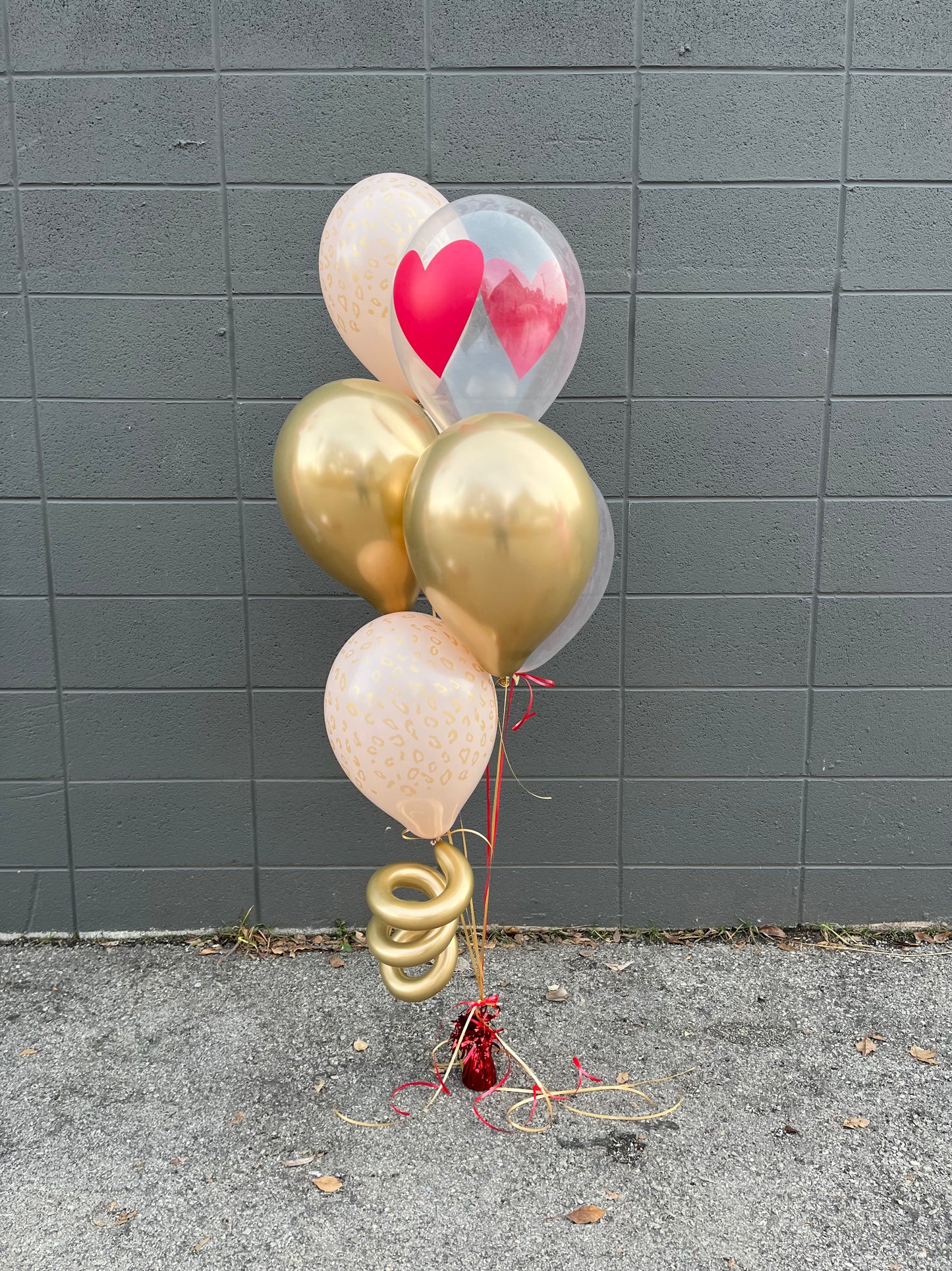 A Valentine Balloon Bouquet - Squiggly 6